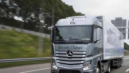 新能源汽車與產(chǎn)業(yè)動(dòng)態(tài)周覽 比亞迪D1續(xù)航突破，特斯拉面臨挑戰(zhàn)，行業(yè)整合與國(guó)產(chǎn)化加速